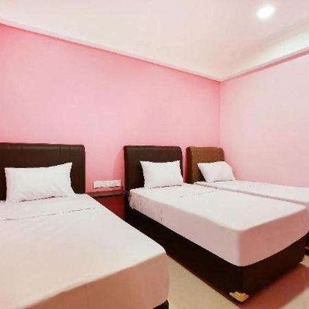 Oyo 89387 Sun Keerana Hotel Klang Ngoại thất bức ảnh