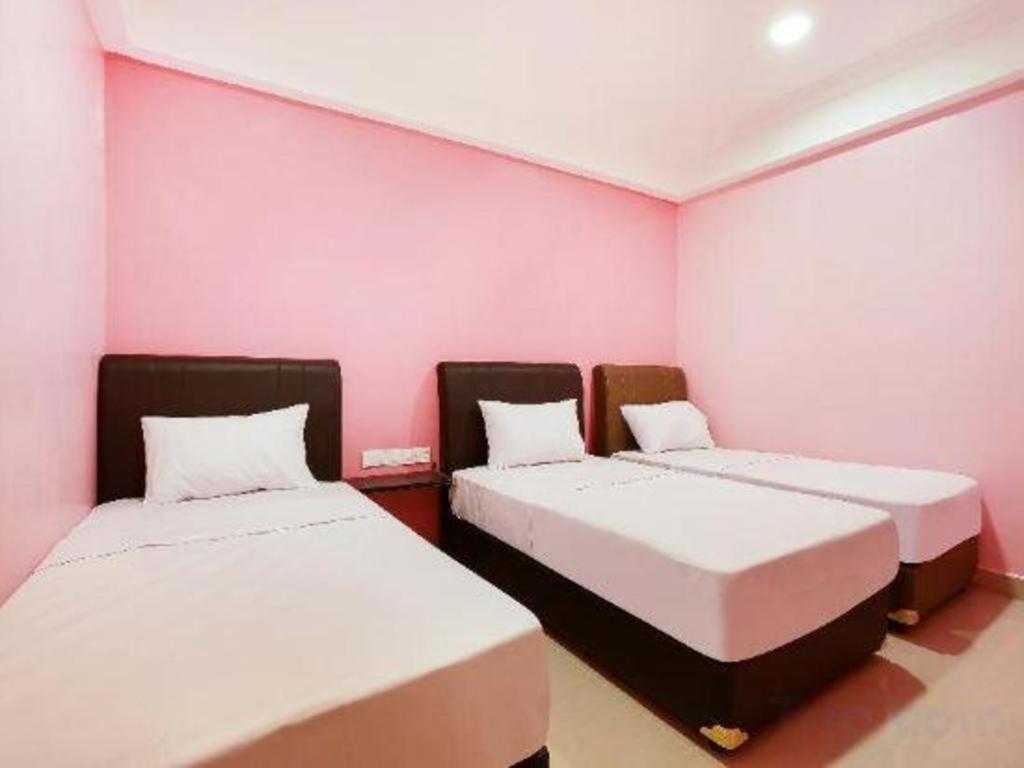 Oyo 89387 Sun Keerana Hotel Klang Ngoại thất bức ảnh