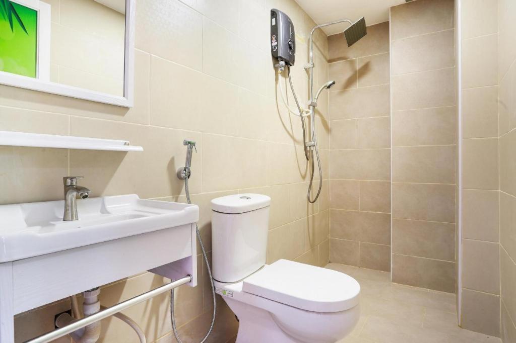 Oyo 89387 Sun Keerana Hotel Klang Ngoại thất bức ảnh