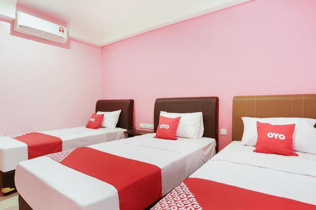 Oyo 89387 Sun Keerana Hotel Klang Ngoại thất bức ảnh