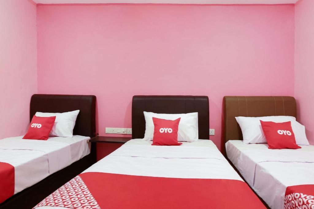 Oyo 89387 Sun Keerana Hotel Klang Ngoại thất bức ảnh