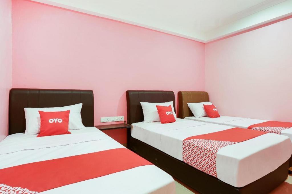 Oyo 89387 Sun Keerana Hotel Klang Ngoại thất bức ảnh