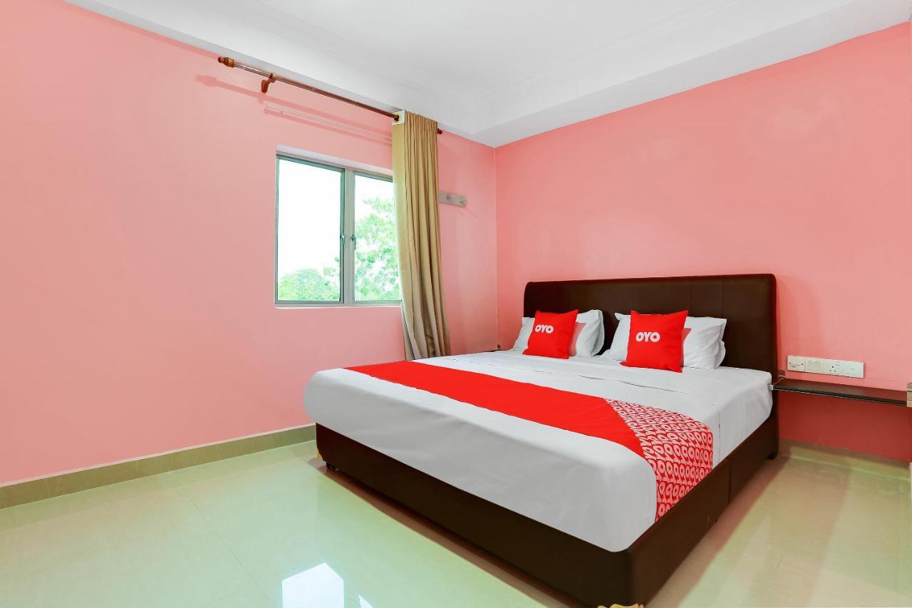 Oyo 89387 Sun Keerana Hotel Klang Ngoại thất bức ảnh