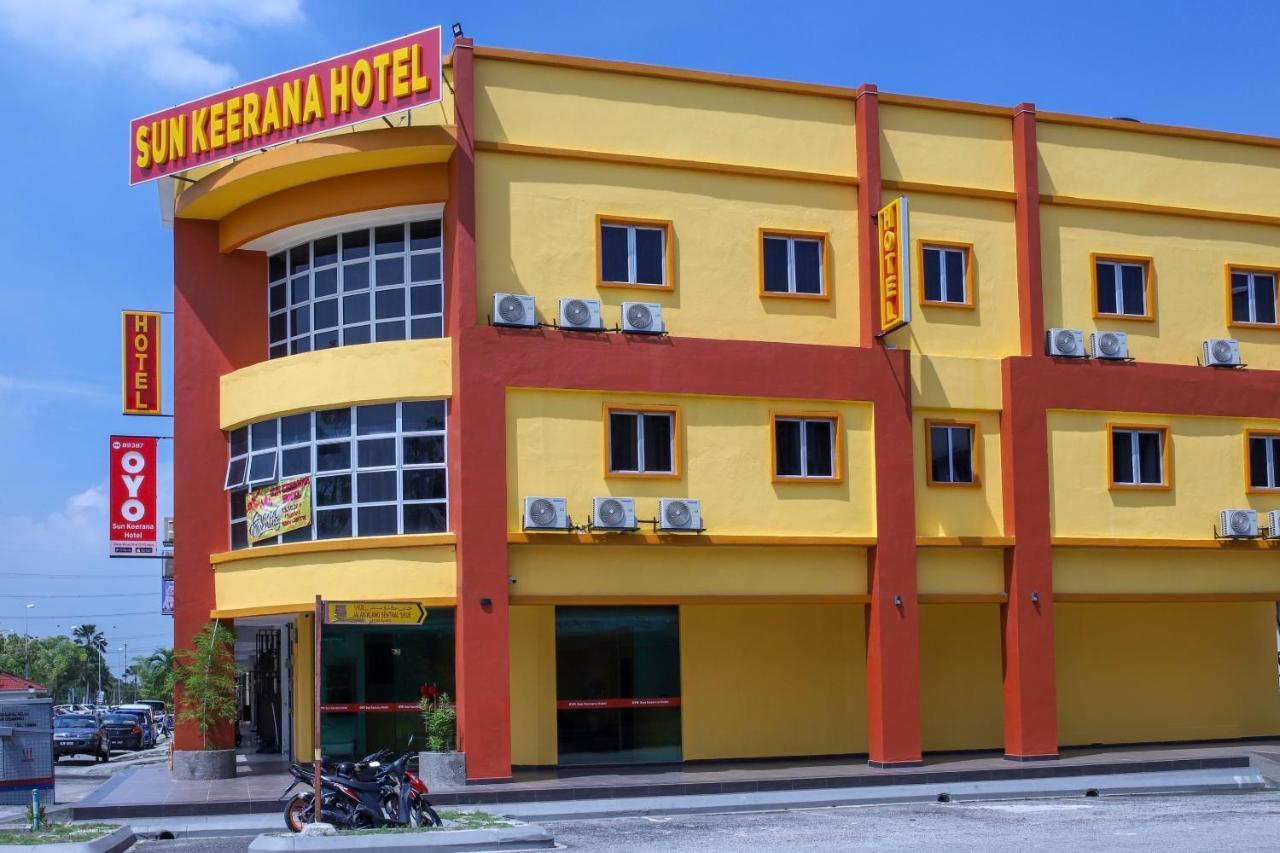 Oyo 89387 Sun Keerana Hotel Klang Ngoại thất bức ảnh