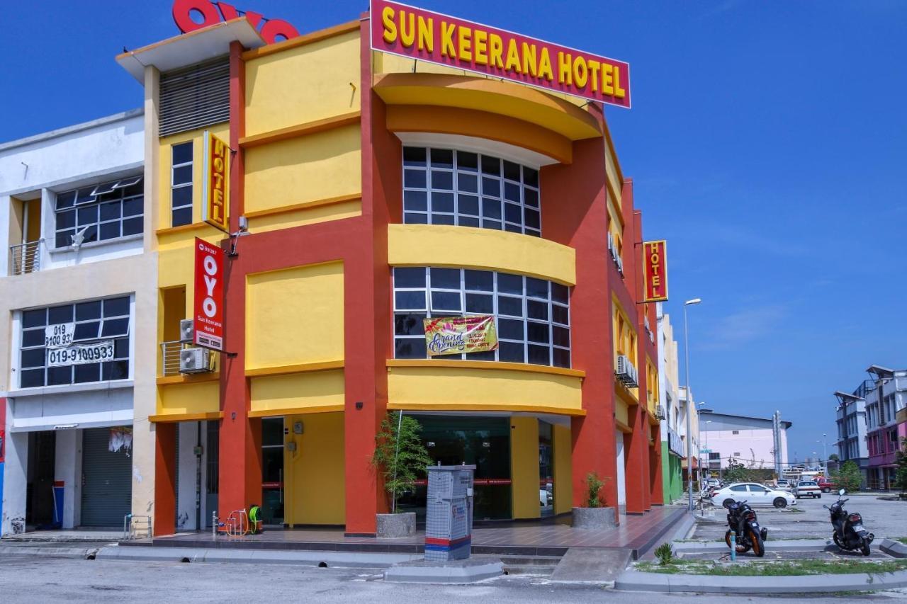 Oyo 89387 Sun Keerana Hotel Klang Ngoại thất bức ảnh