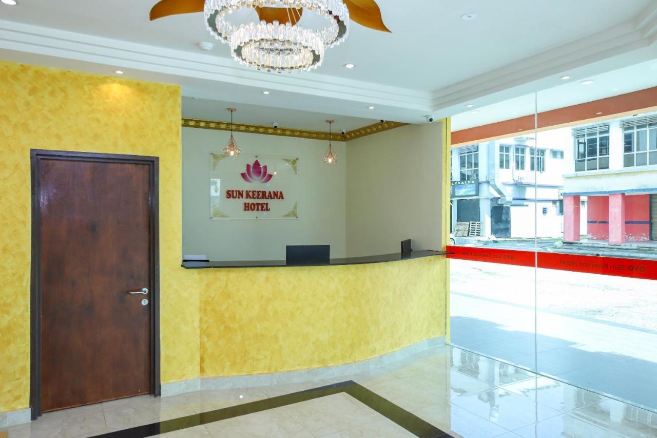 Oyo 89387 Sun Keerana Hotel Klang Ngoại thất bức ảnh